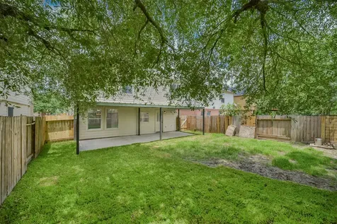 2811 Packard Elm Street Houston TX 77038