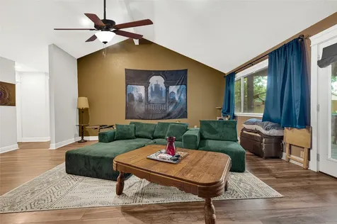 2515 Harvest Cove Friendswood TX 77546