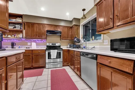2515 Harvest Cove Friendswood TX 77546