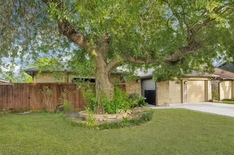 2515 Harvest Cove Friendswood TX 77546