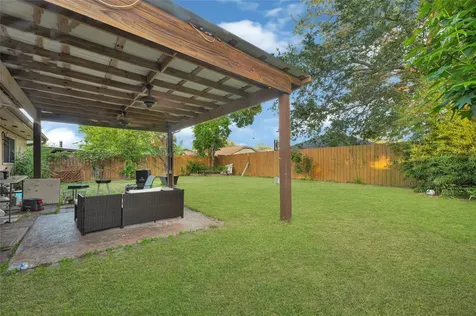 2515 Harvest Cove Friendswood TX 77546