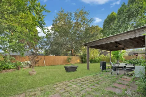 2515 Harvest Cove Friendswood TX 77546