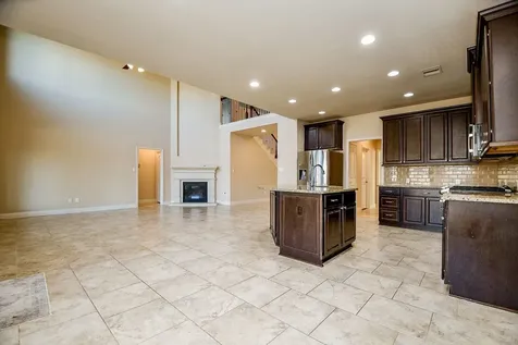 13513 S Canyon Gale Lane Pearland TX 77584