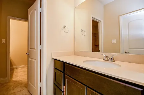 13513 S Canyon Gale Lane Pearland TX 77584