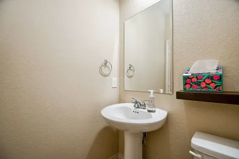 13513 S Canyon Gale Lane Pearland TX 77584