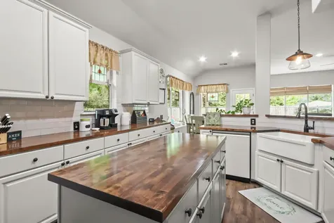 3 S Misty Canyon Place The Woodlands TX 77385