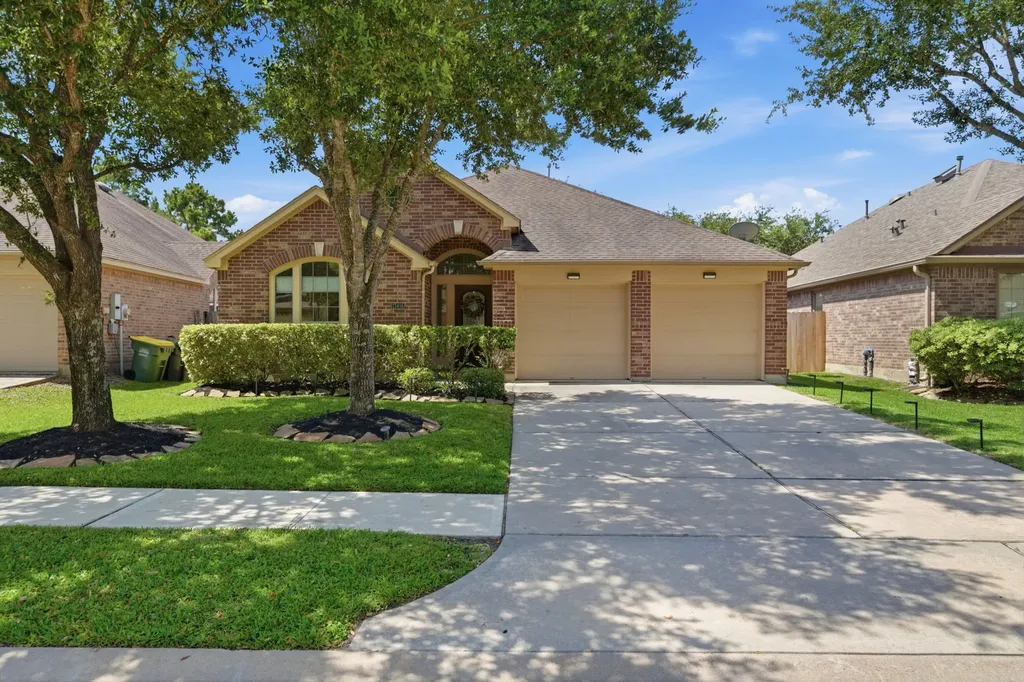 13416 Moonlit Lake Lane Pearland TX 77584