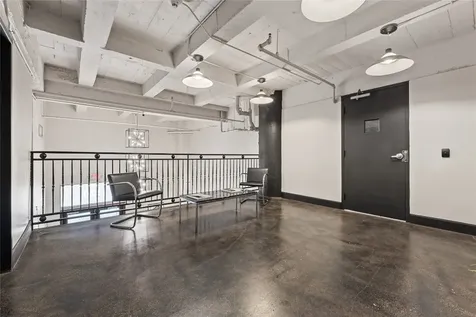 1120 Texas Street 9b Houston TX 77002