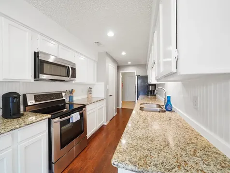 2239 Highland Hills Drive Sugar Land TX 77478