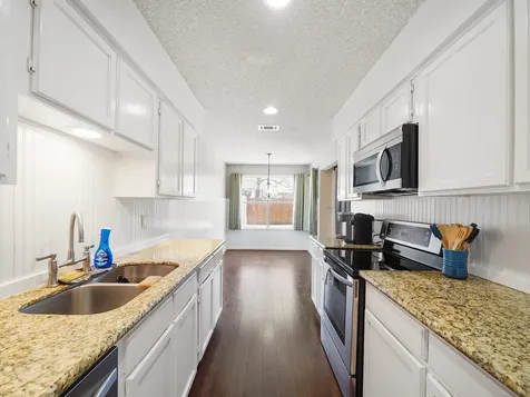 2239 Highland Hills Drive Sugar Land TX 77478