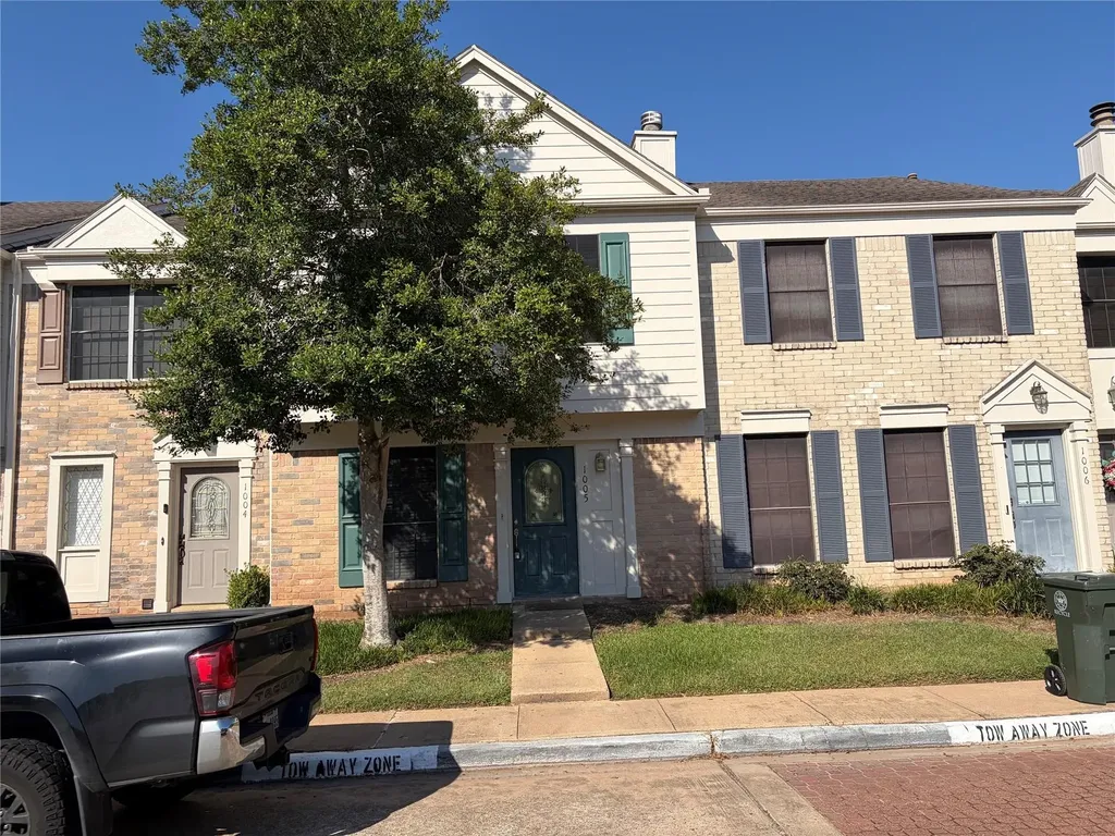 2810 Grants Lake Boulevard 1005 Sugar Land TX 77479
