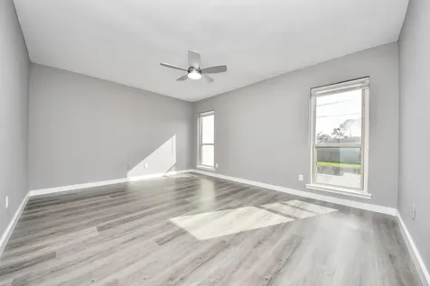 6311 Riverview Way Houston TX 77057