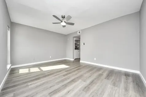 6311 Riverview Way Houston TX 77057
