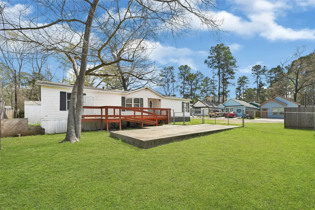 9586 Darkwood Street Willis TX 77318