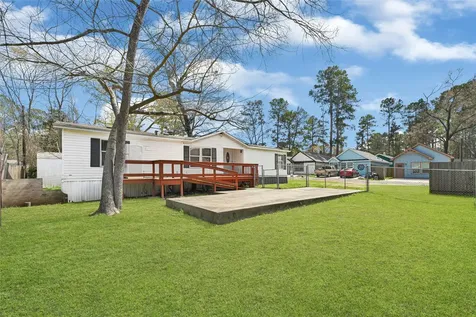 9586 Darkwood Street Willis TX 77318