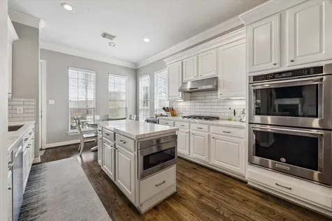 2630 Shady Acres Landing Houston TX 77008