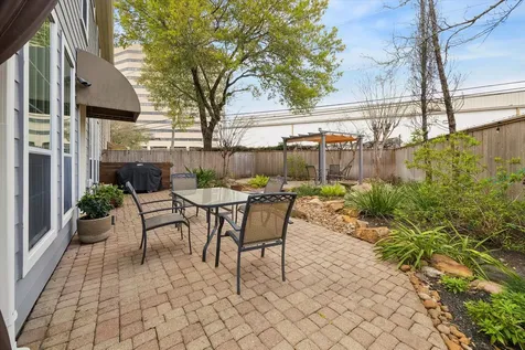 2630 Shady Acres Landing Houston TX 77008