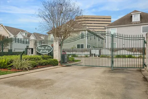 2630 Shady Acres Landing Houston TX 77008