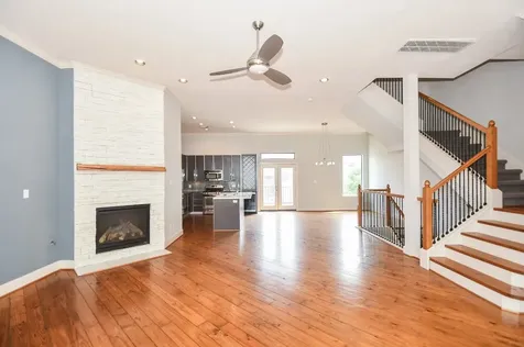748 W 16th Street B Houston TX 77008