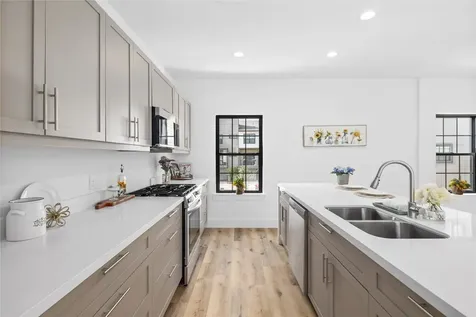 11916 S Hoa Sen Circle Houston TX 77072
