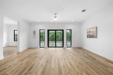 11916 S Hoa Sen Circle Houston TX 77072