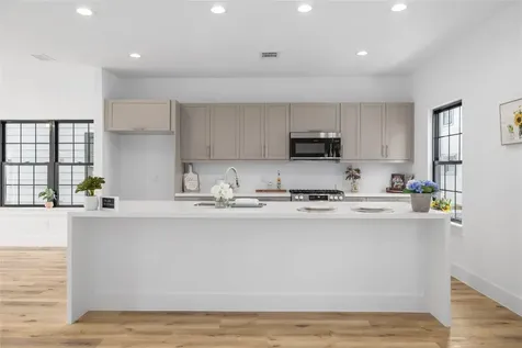 11916 S Hoa Sen Circle Houston TX 77072