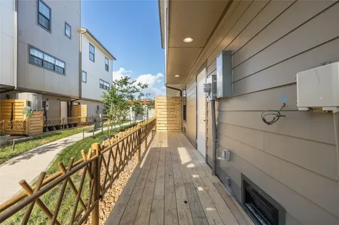 11916 S Hoa Sen Circle Houston TX 77072