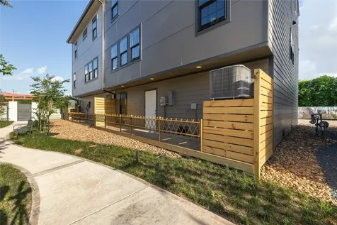 11916 S Hoa Sen Circle Houston TX 77072