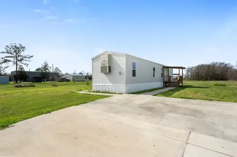 760 Blueberry Rd Road Cove TX 77523