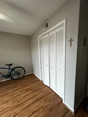 3025 Walnut Bend Lane 18 Houston TX 77042