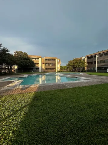 3025 Walnut Bend Lane 18 Houston TX 77042