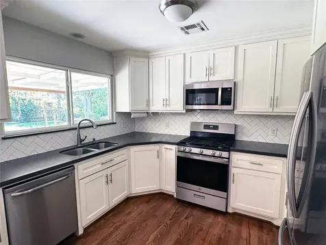 4821 Hummingbird Street Houston TX 77035