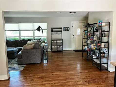 4821 Hummingbird Street Houston TX 77035