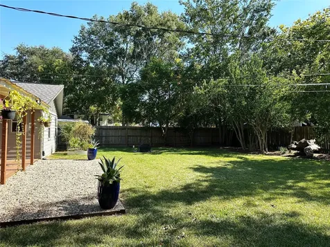 4821 Hummingbird Street Houston TX 77035