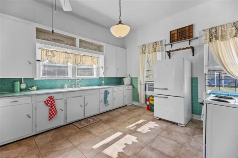 207 W Elder Street Colmesneil TX 75938