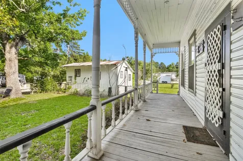 207 W Elder Street Colmesneil TX 75938