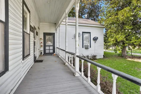 207 W Elder Street Colmesneil TX 75938