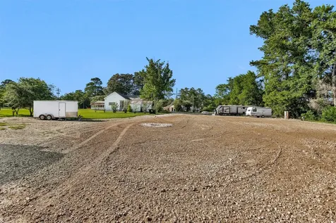 207 W Elder Street Colmesneil TX 75938