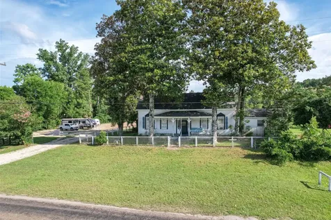 207 W Elder Street Colmesneil TX 75938