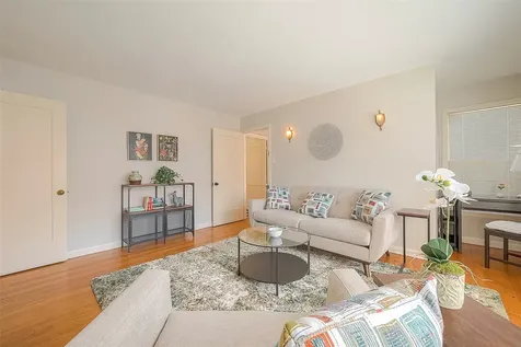 1558 1/2 Castle Court Houston TX 77006