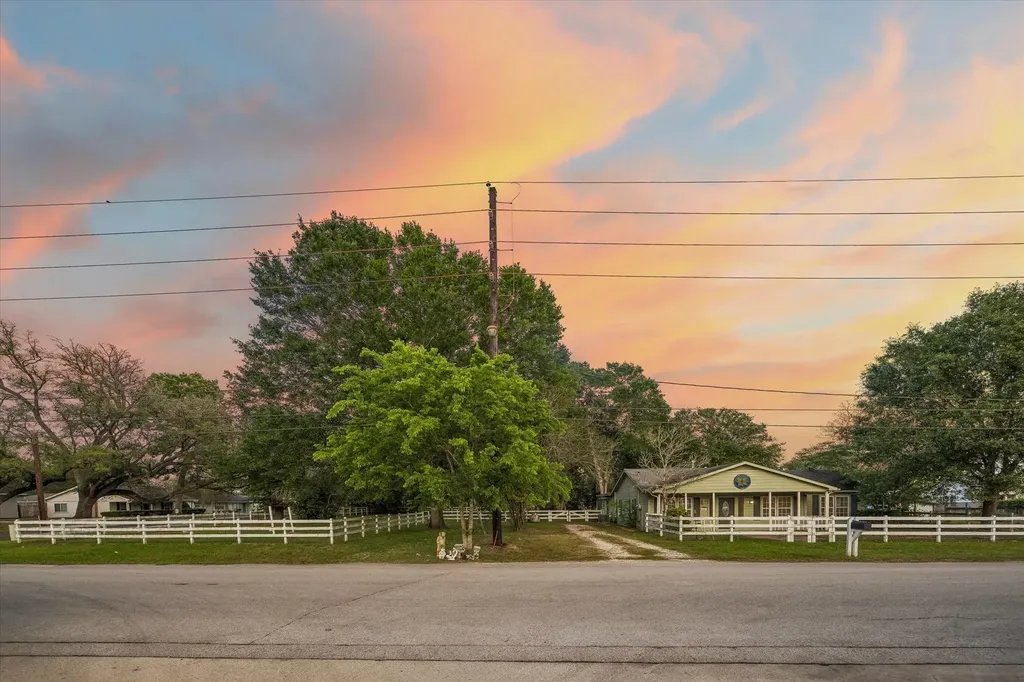8407 Wilson Street Fulshear TX 77441