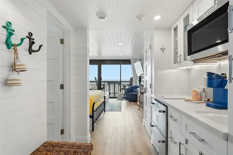 5220 Seawall Boulevard 1231 Galveston TX 77551