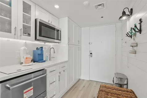 5220 Seawall Boulevard 1231 Galveston TX 77551