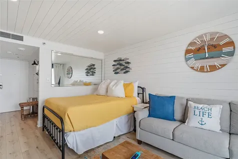5220 Seawall Boulevard 1231 Galveston TX 77551