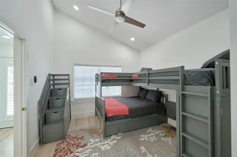 7117 Delesandri Drive Hitchcock TX 77563