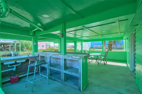 7117 Delesandri Drive Hitchcock TX 77563