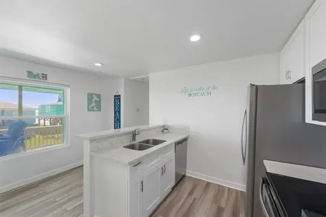12917 John Reynolds Road Galveston TX 77554