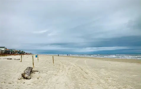 12917 John Reynolds Road Galveston TX 77554