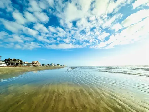 12917 John Reynolds Road Galveston TX 77554