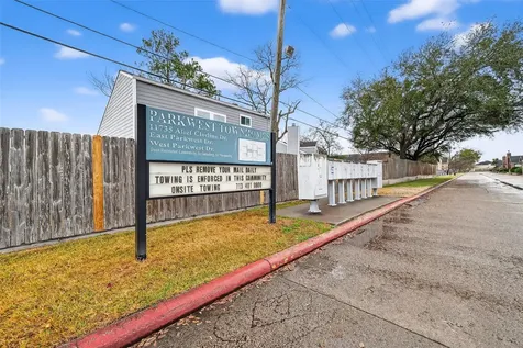11735 Alief Clodine Road 1 Houston TX 77072